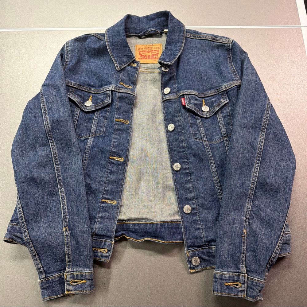 Women Levi Strauss Co‎ Denim Jacket Classic Blue Jean Trucker Style Size L